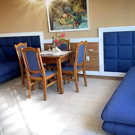 Royal Blue Przy Samym Morzu Plazy דירה *